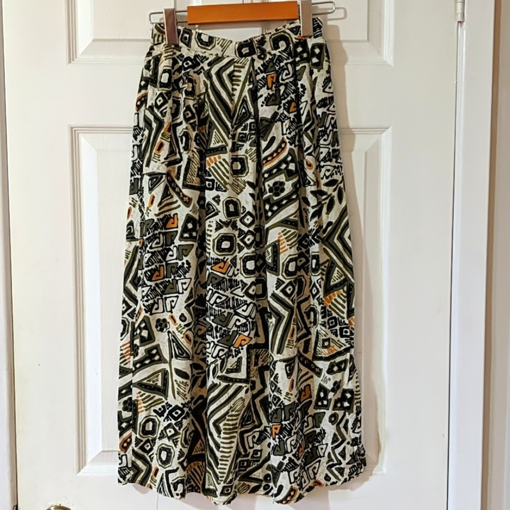 TRIBAL PATTERN SKIRT